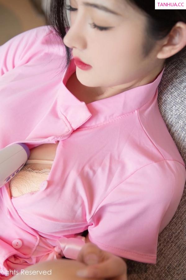   [XiuRen]高清写真图 2023.04.18 No.6590 谭小灵 护士服美腿第7张图片